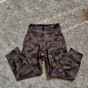 Lululemon Align High Rise Jogger Crop Brown Camo Size 4